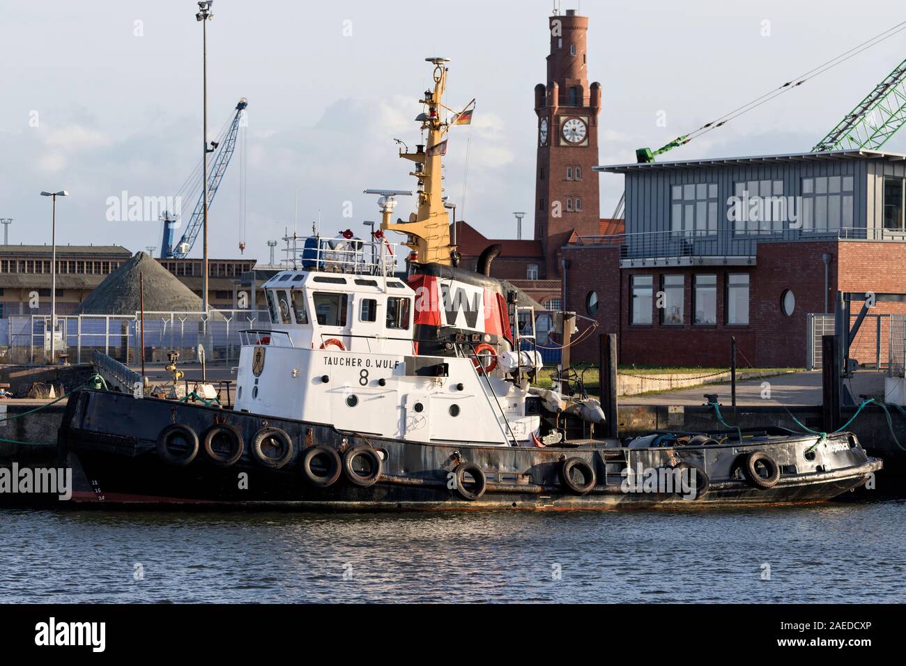 tugboat TAUCHER O. WULF 8 in the port of Cuxhaven Stock Photo
