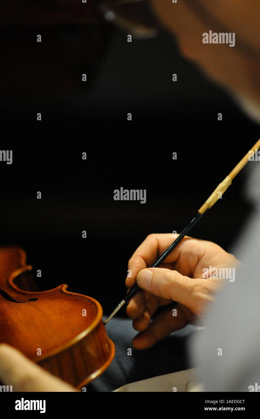 Violin work maker wood hires stock photography and images Alamy
