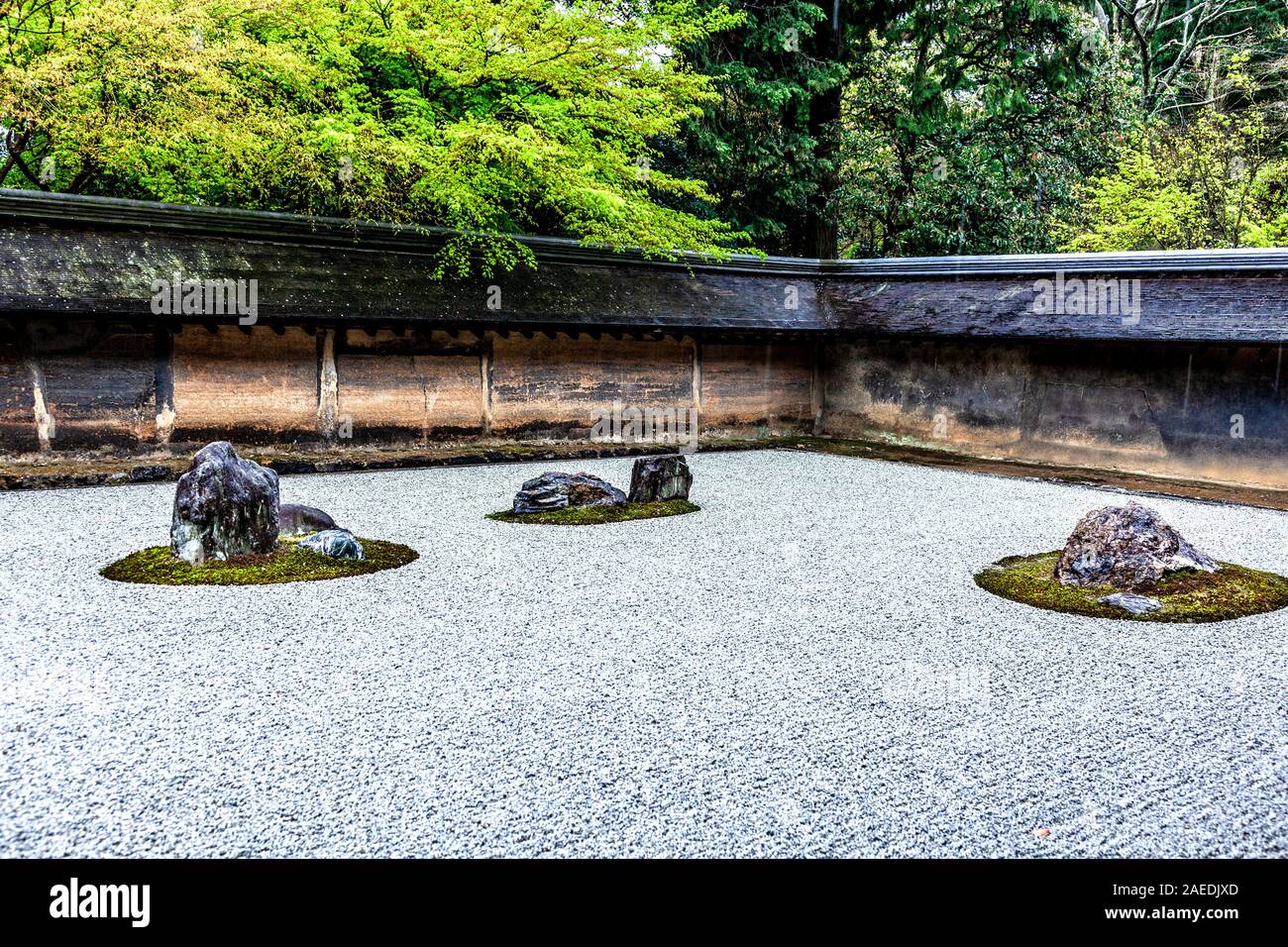 Rock zen garden at Ryoanji Temple, Kyoto, Japan Stock Photo