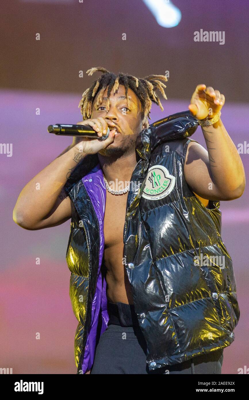 December 8 2019 chicago illinois usa chicago rapper juice wrld has
