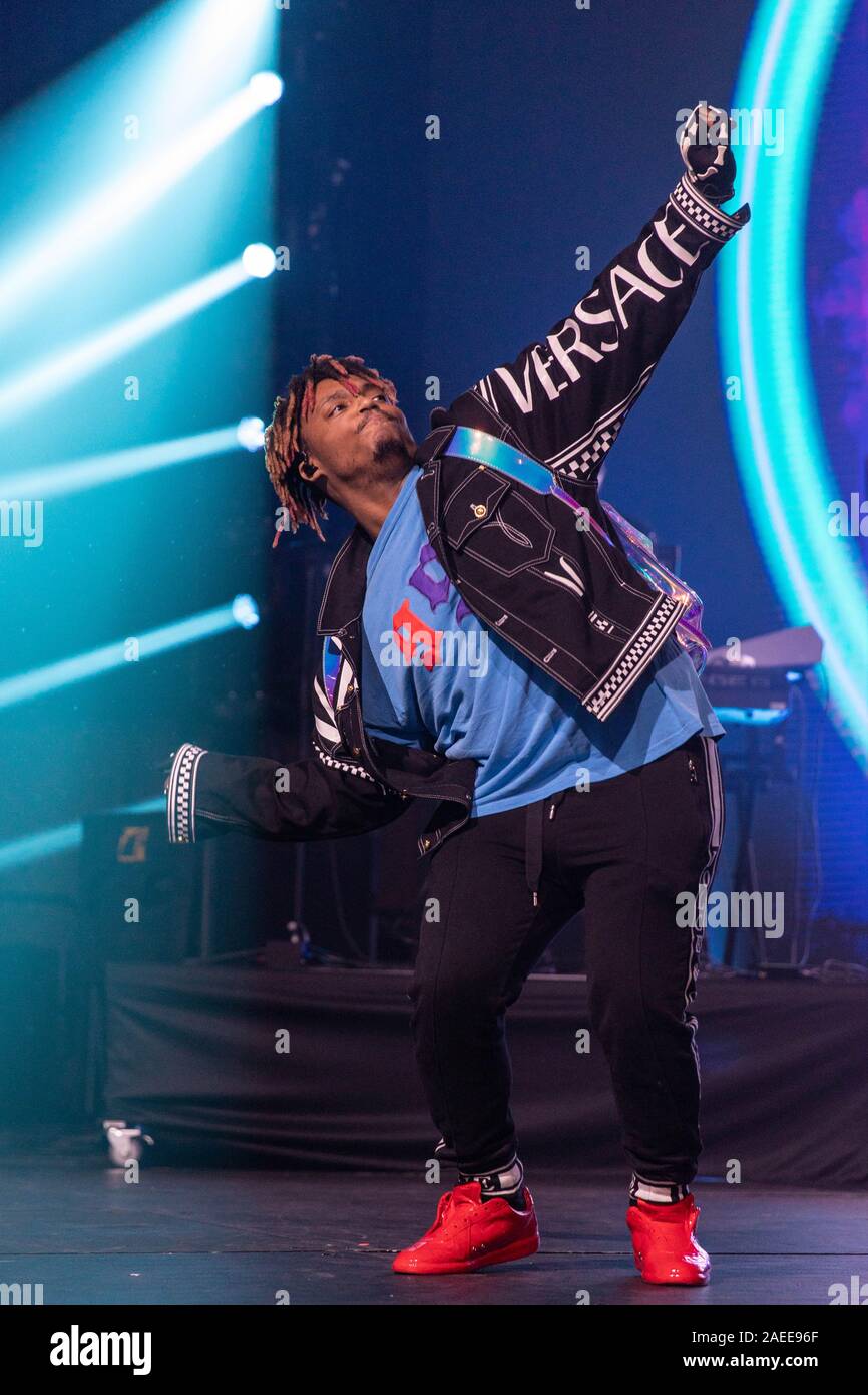 Rapper Juice Wrld dies after seizure at Chicago airport