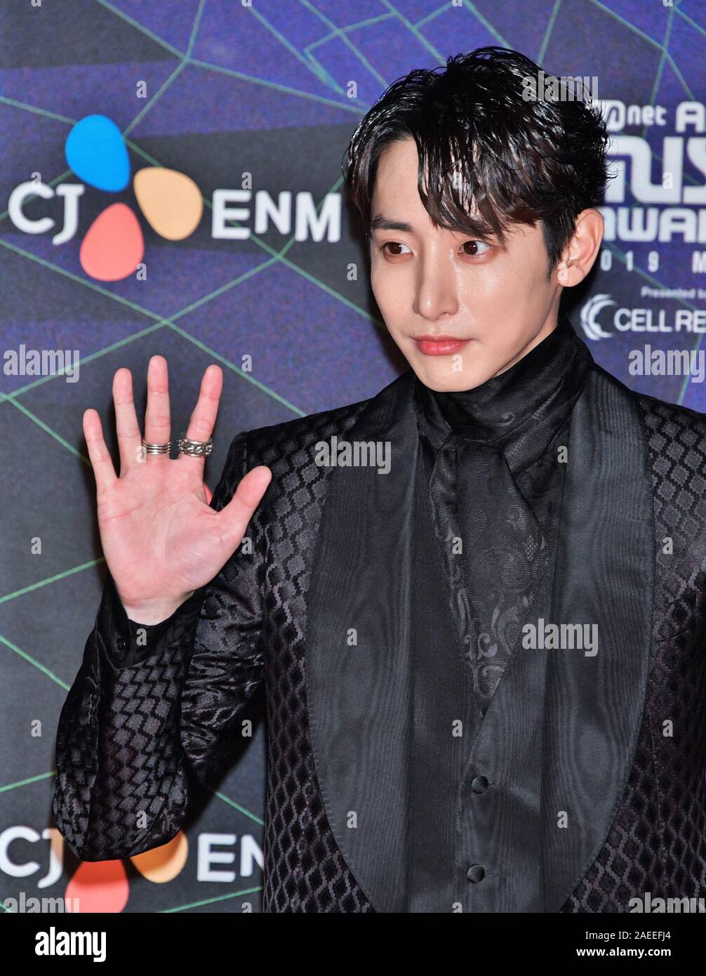 South Korean actor Lee Soo-hyuk attends the photo call during the 2019  MAMA(Mnet Asian Music Awards) at the Nagoya Dome in Nagoya,  Aichi-Prefecture, Japan on December 4, 2019. Credit: AFLO/Alamy Live News