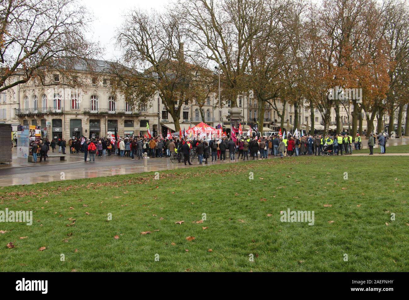 New Demonstration on Saturday December 7th,2019  in continuation of the Great Manif of December 5th and in preparation for Great Manif of 10th Decembe Stock Photo