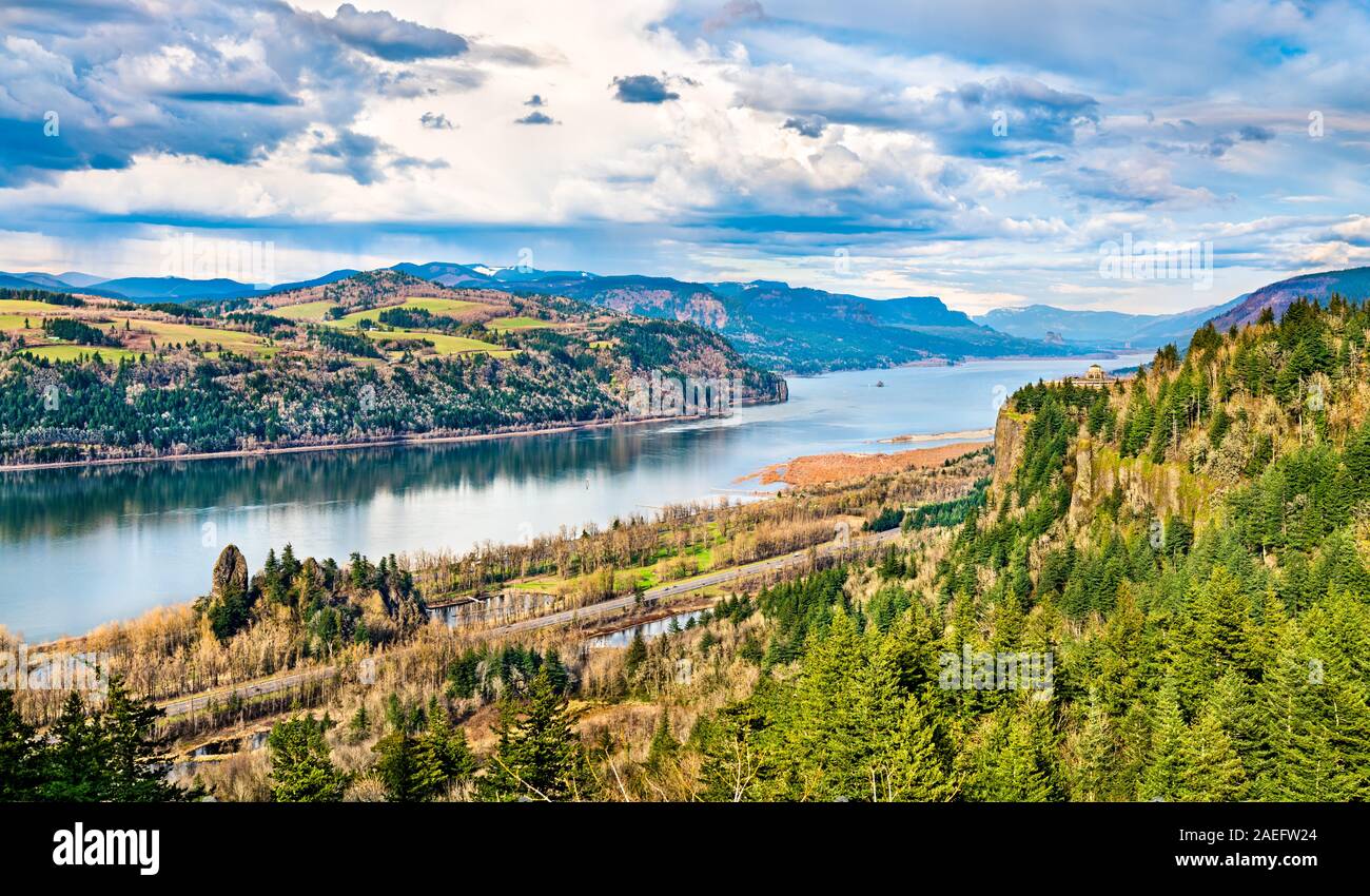 Columbia River Gorge Near Portland In Oregon Stock Photo Alamy