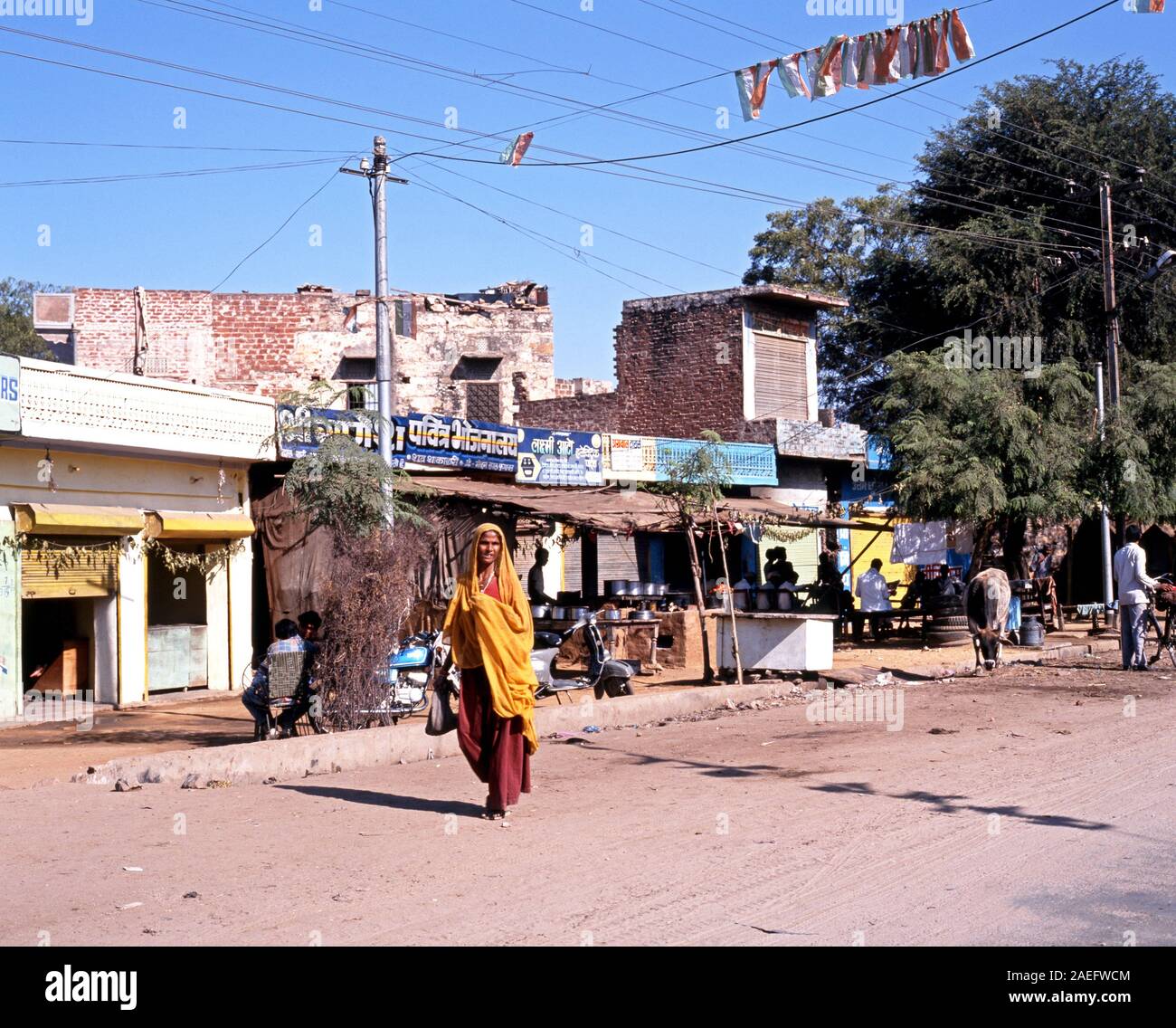 Indian village street hi-res stock photography and images - Alamy