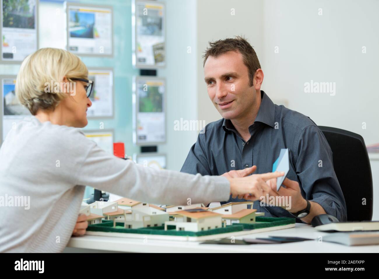 client and real estate agent Stock Photo - Alamy
