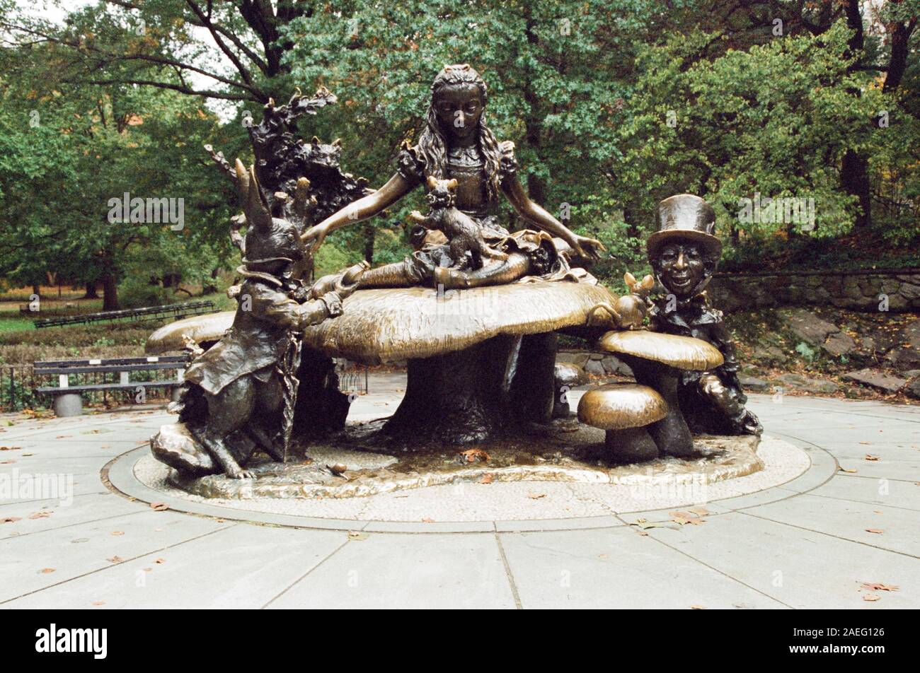 Alice in Wonderland statue, Central Park, United States of America Stock Photo Alamy