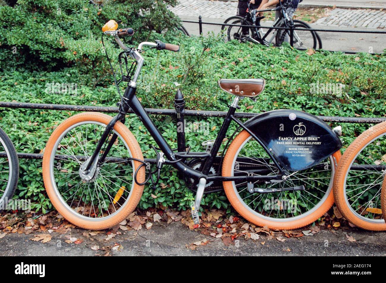 Hire Bike, Navy Terrace, Central Park, New York City, United States of America Stock Photo Alamy
