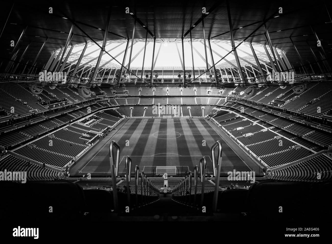 Tottenham Hotspur Black And White Stock Photos Images Alamy