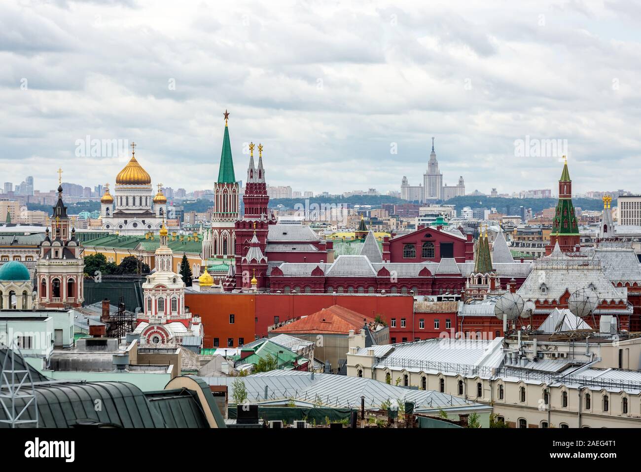 Kremlin And St Basil S Cathedral On The Red Square In Moscow In Summer Russia Moscow Kremlin Is One Of The Main Travel Attractions In Europe Beauti Stock Photo Alamy
