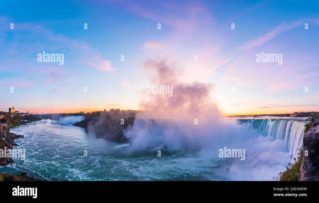 Niagara Falls is a group of three waterfalls at the southern end of Niagara Gorge, between the Canadian province of Ontario and the US state of New Yo Stock Photo