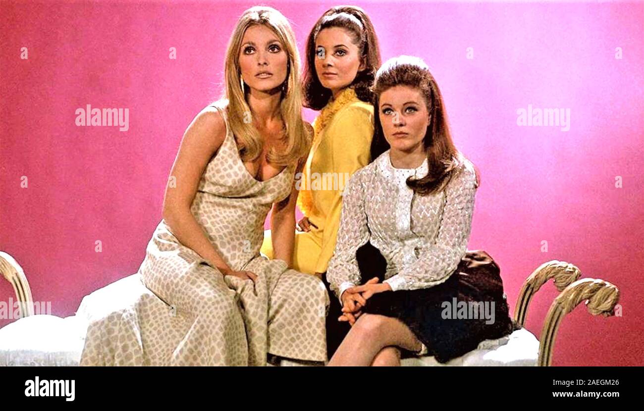 VALLEY OF THE DOLLS 1967 20th Century Fox film with from left: Sharon Tate,Barbara Parkins, Patty Duke Stock Photo