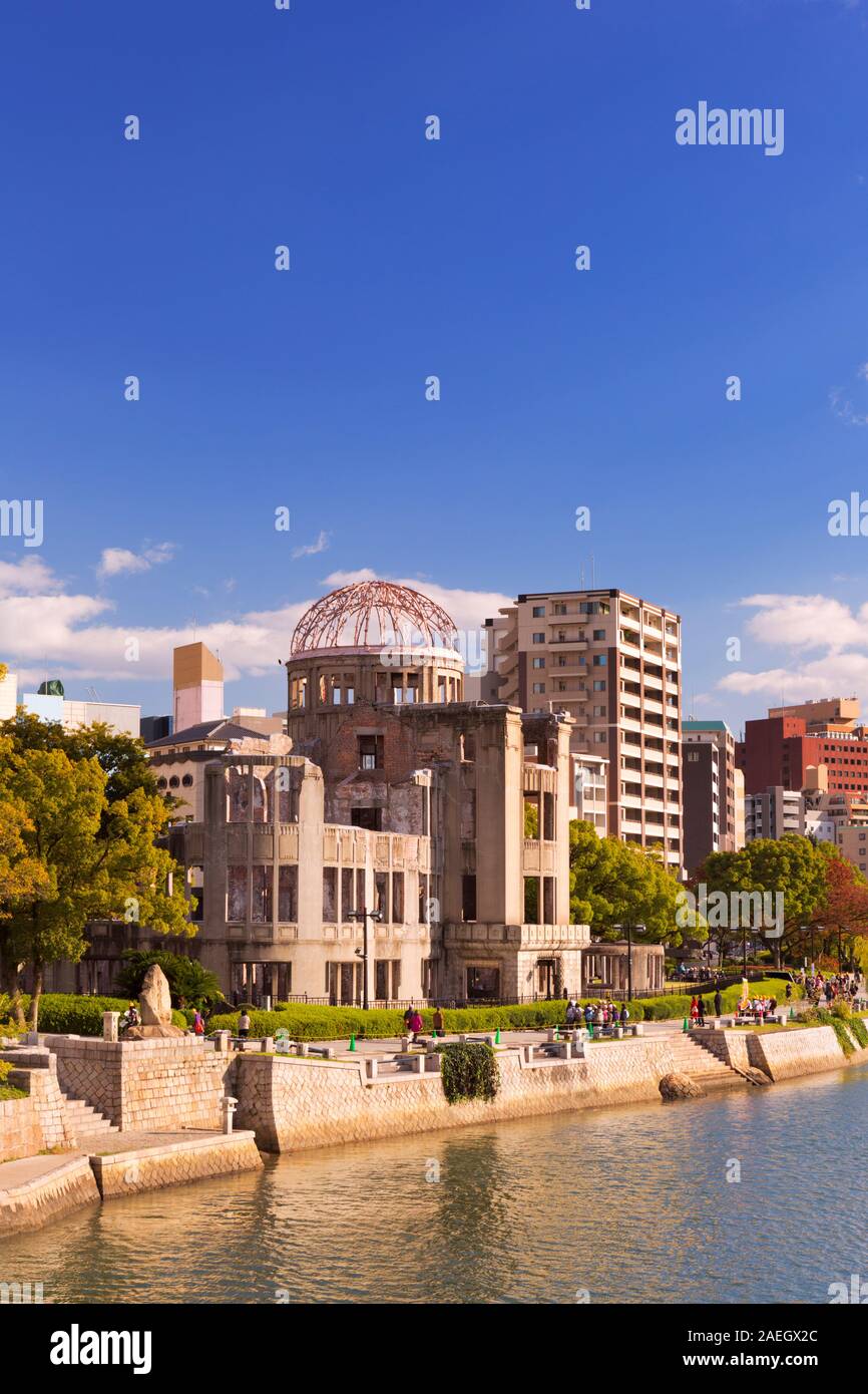 The Atomic Bomb Dome 原爆ドーム Along The River In Hiroshima On A Sunny Afternoon In Autumn Stock Photo Alamy The Atomic Bomb Dome 原爆ドーム Along The River In Hiroshima On A Sunny Afternoon In Autumn Stock Photo Alamy