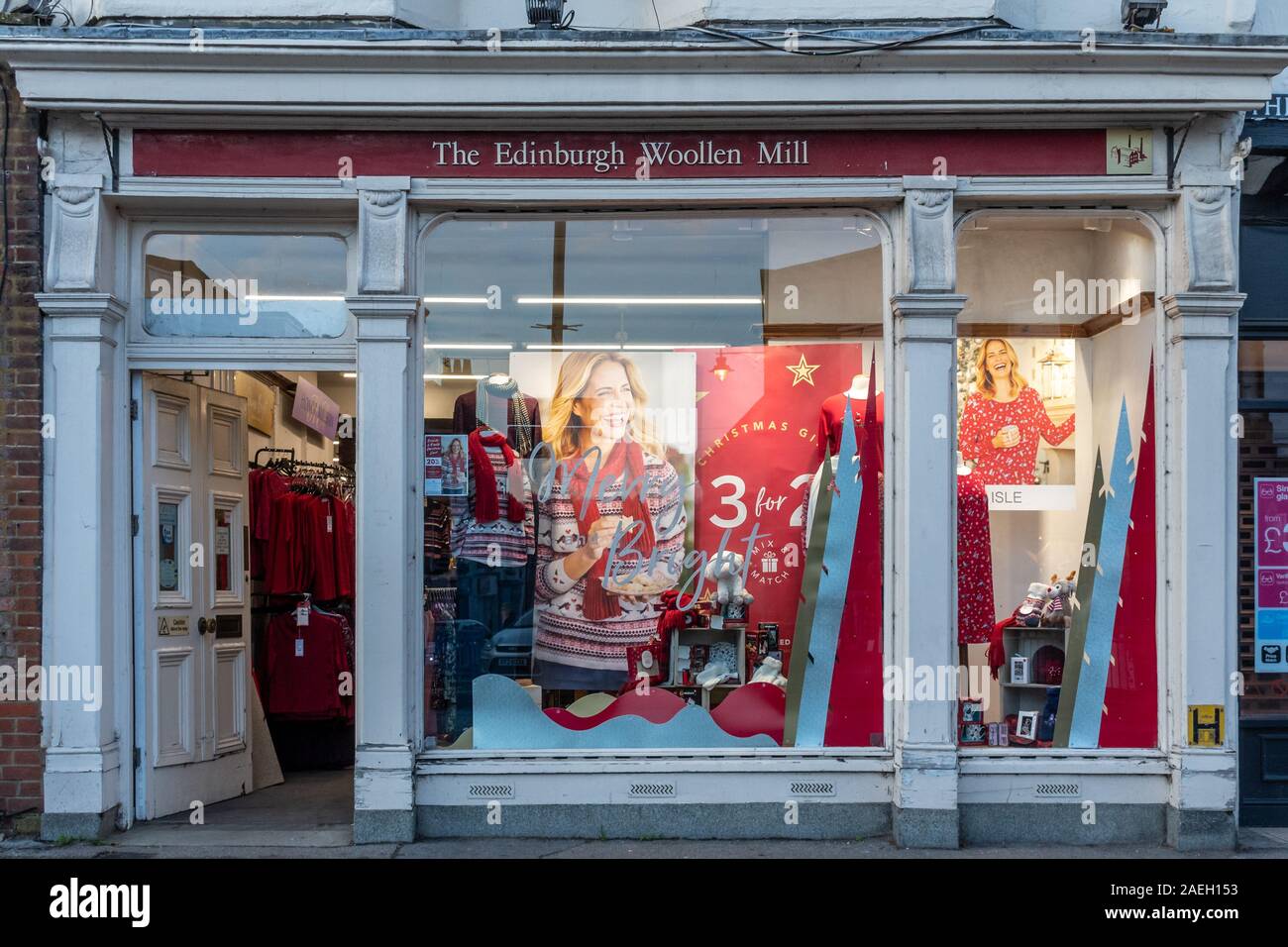 Edinburgh woollen mill shop in hi-res stock photography and images - Alamy