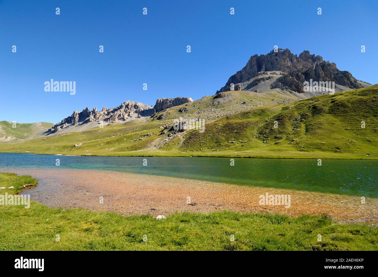 Oranaye Lake (2411m), Ubaye Valley, Mercantour National Park, Alpes-de-Haute-Provence Provence French Alps France Stock Photo