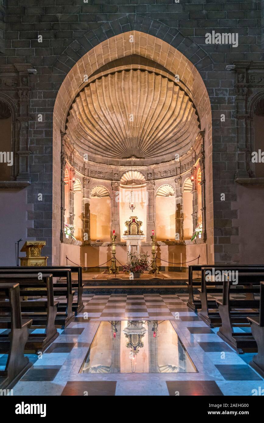 Innenraum der Wallfahrtskirche Santuario di Maria Santissima Annunziata,  Trapani, Sizilien, Italien, Europa  |  Basilica Sanctuary of Maria Santissim Stock Photo