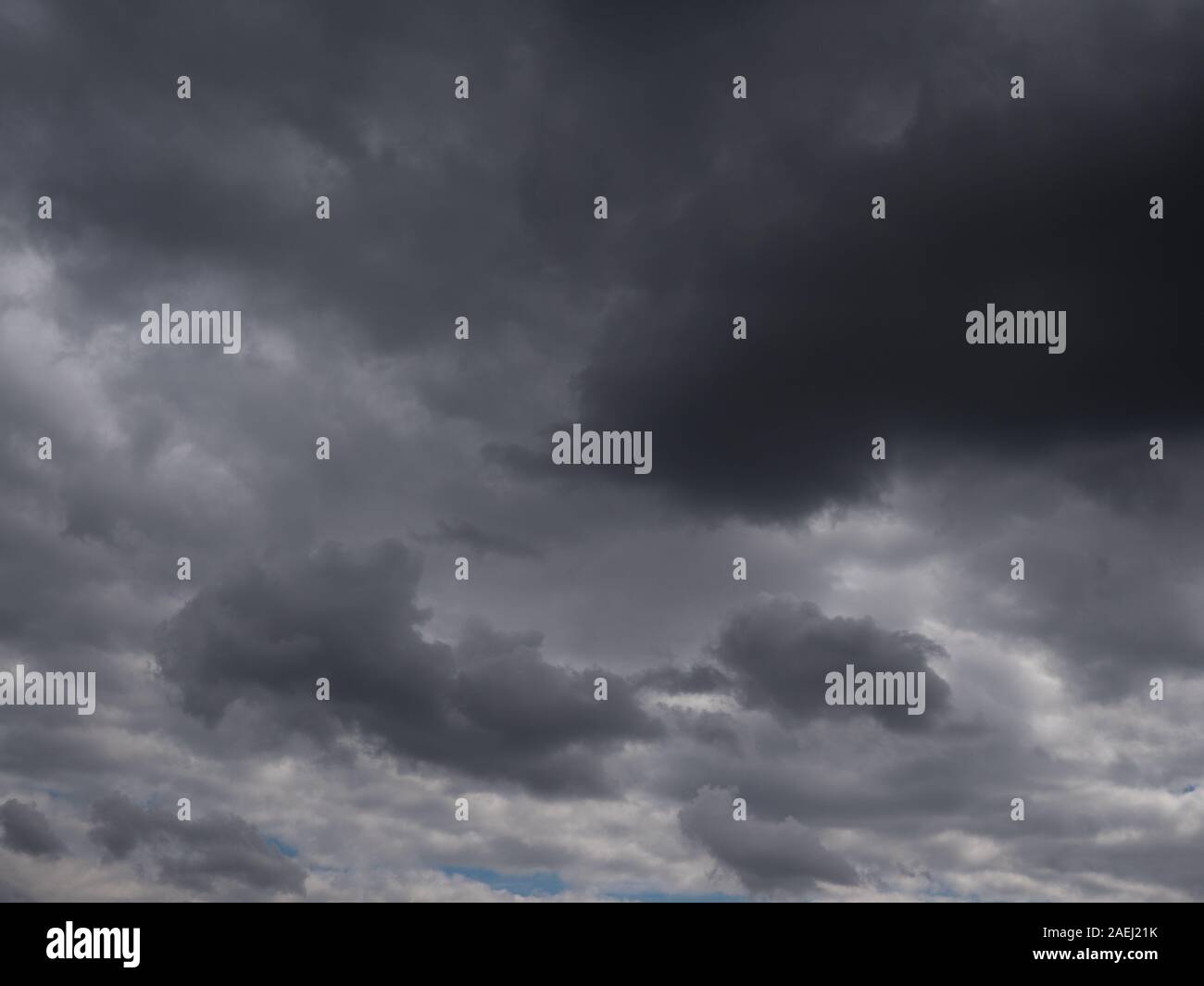 Gray and dark storm clouds before the storm Stock Photo - Alamy
