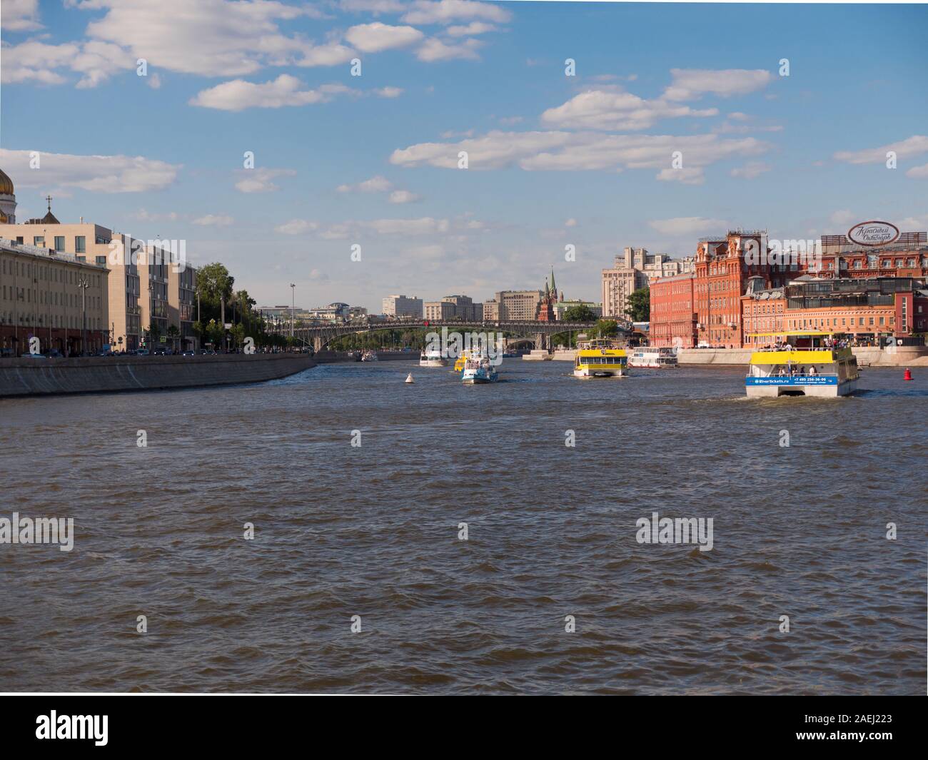 Lot skyscraper near river hi-res stock photography and images - Alamy