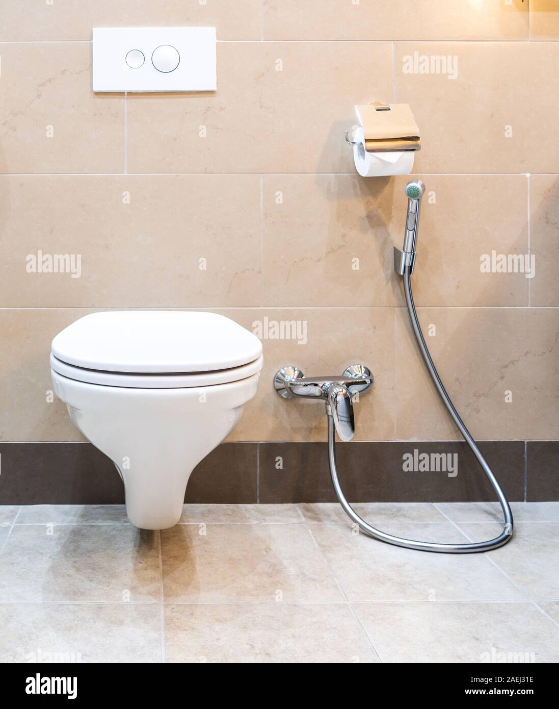 White toilet bowl in a modern bathroom Stock Photo - Alamy