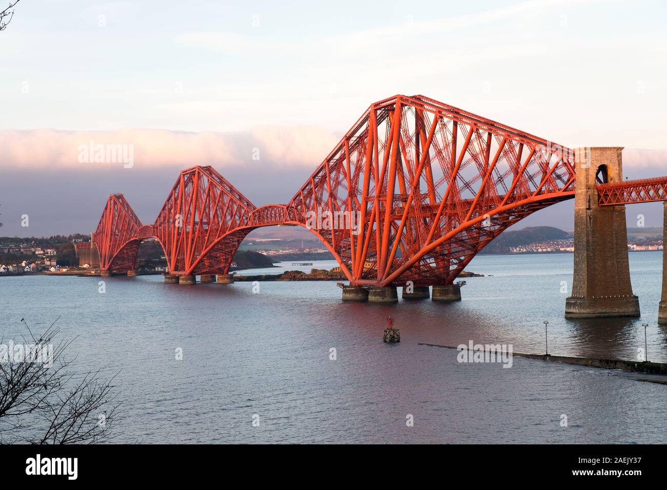 south-queensferry-hawes-pier-hi-res-stock-photography-and-images-alamy