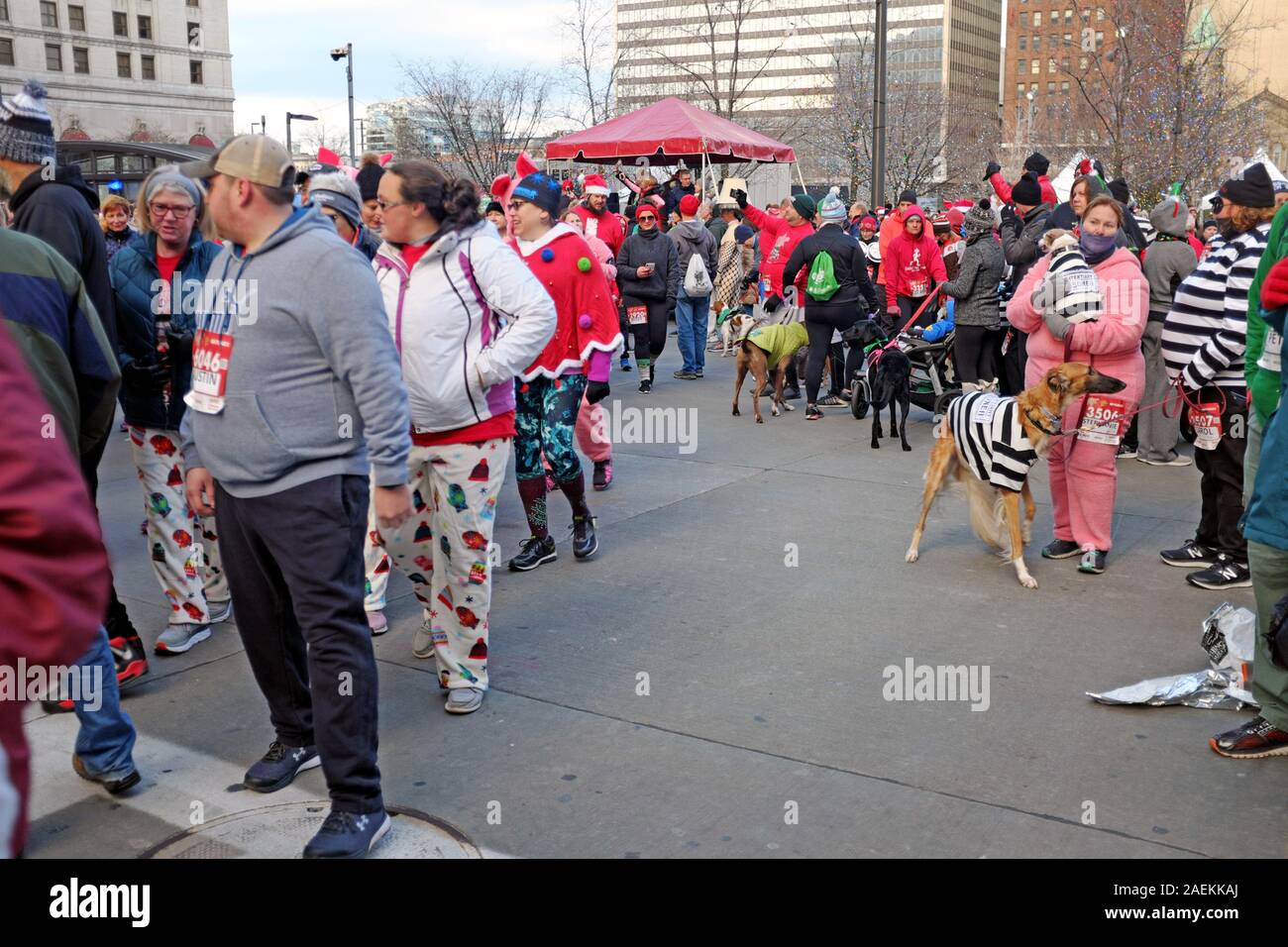 2019 A Christmas Story 5k/10k run, Cleveland, Ohio, USA Stock Photo Alamy