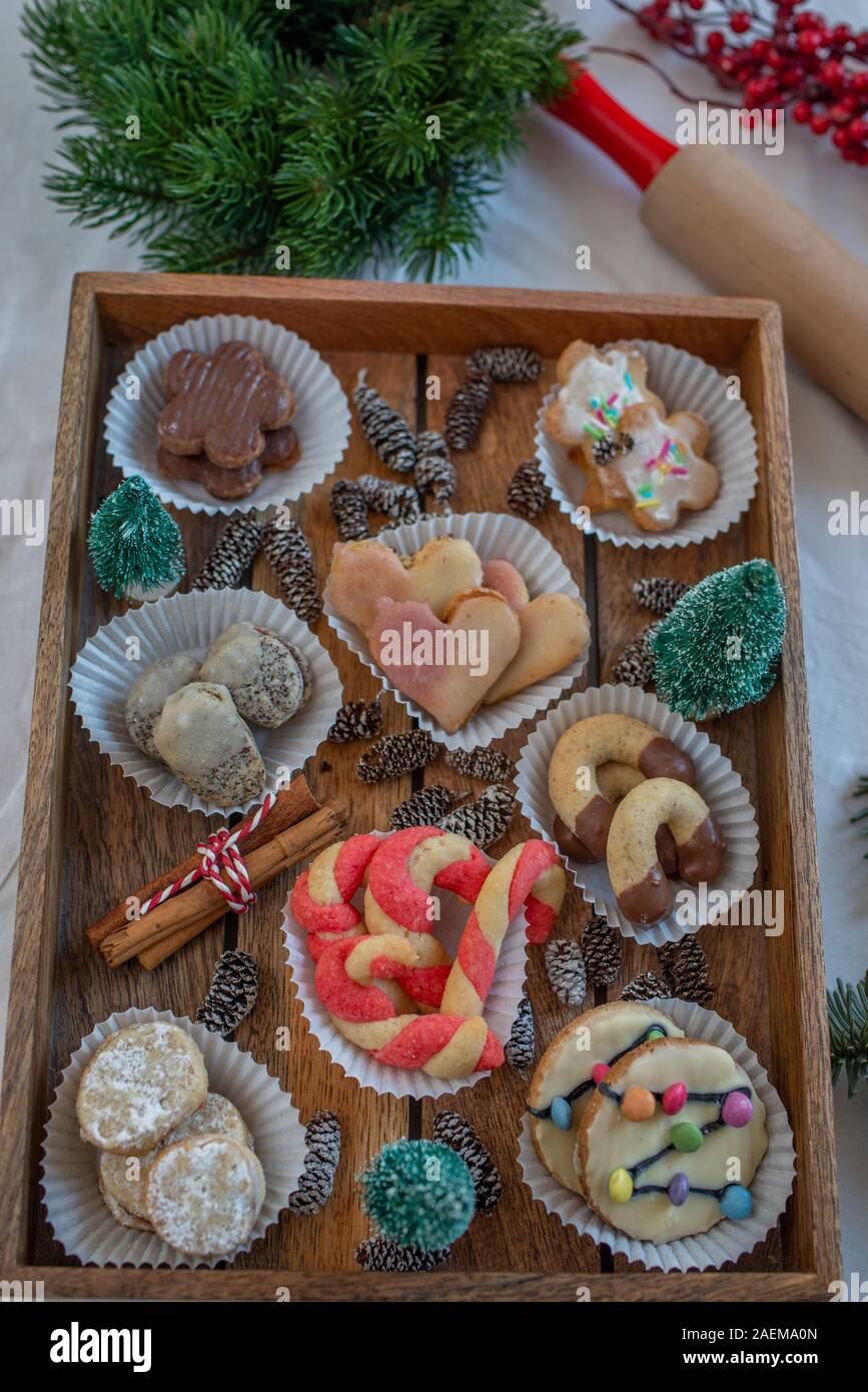 Traditional German Christmas Cookies Stock Photo - Alamy