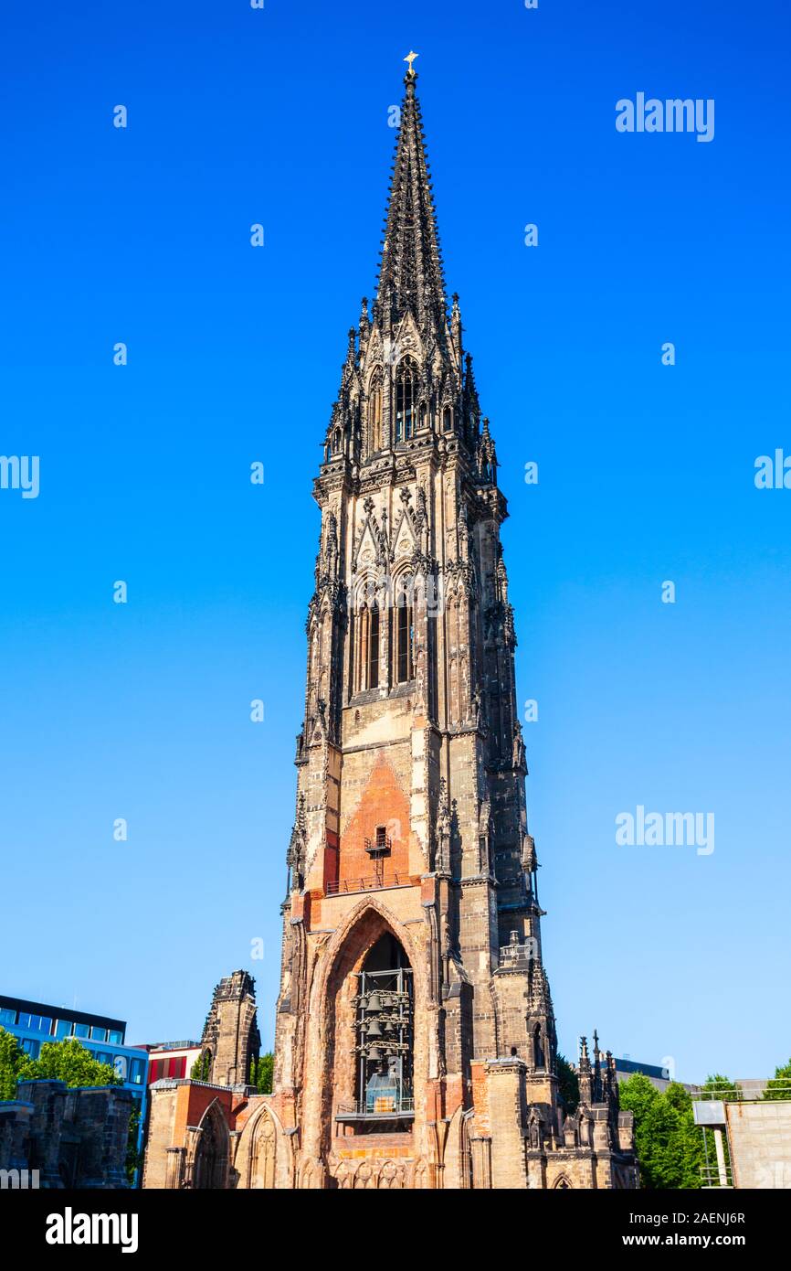 Germany cathedral of st nicholas old city hi-res stock photography and ...