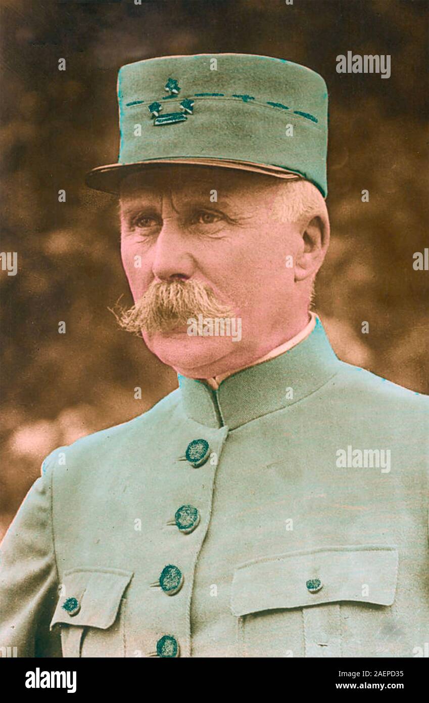 PHILLIPE PÉTAIN (1856-1951) French army officer  about 1915 Stock Photo