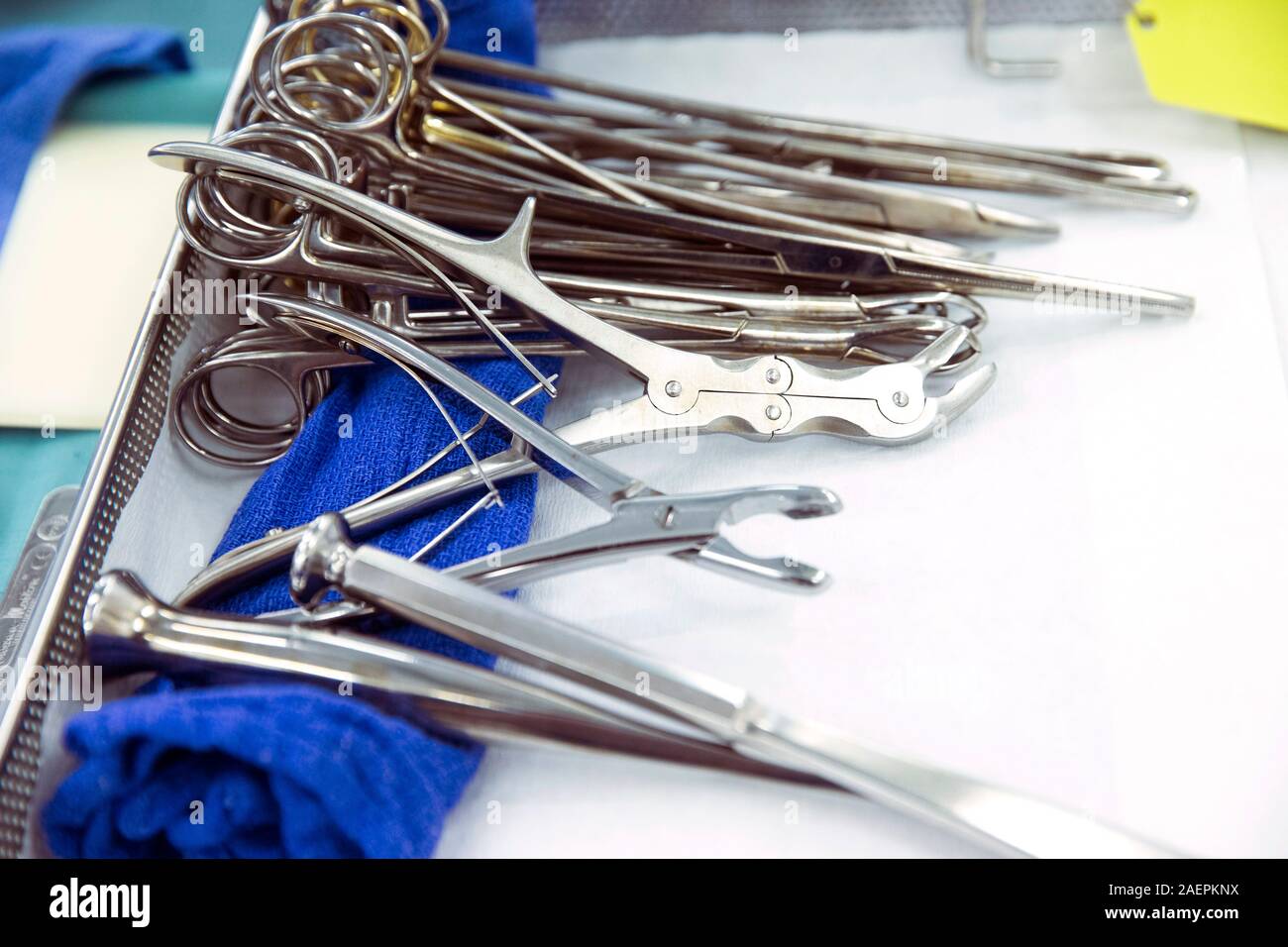 Blades and clamps in an operating theatre hires stock photography and