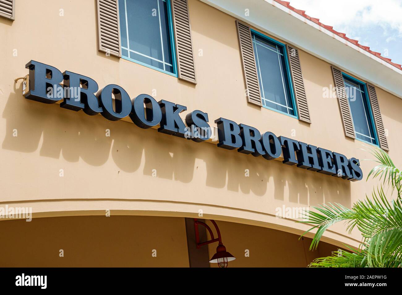 Vero Beach Florida,Vero Beach Outlets,outdoor outlet mall,shopping,Brooks Brothers,store,high-end upscale men's women's clothes apparel,sign,exterior, Stock Photo