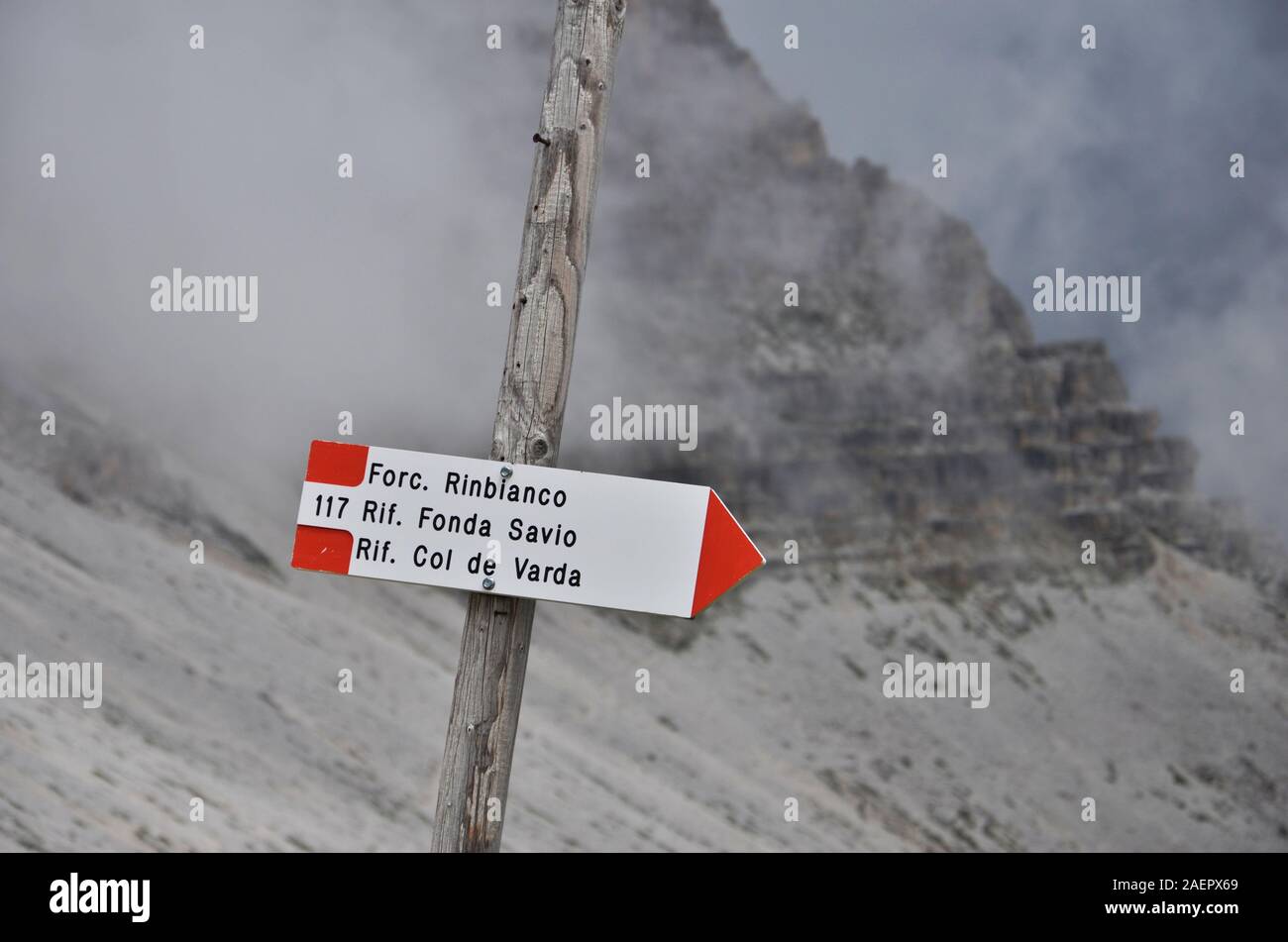Indication of the paths near the Auronzo refuge, Dolomites Stock Photo