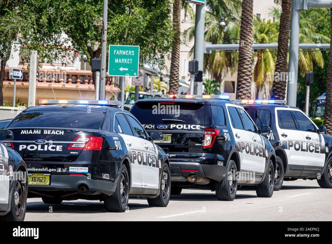 Miami Beach Florida,Normandy Isle,police,law enforcement,car,SUV,vehicles,flashing blue red light bars,FL191025001 Stock Photo