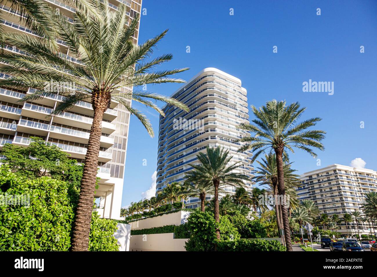 Miami Florida,Bal Harbour,Collins Avenue,oceanfront luxury condominium buildings,high-rises,FL191110005 Stock Photo