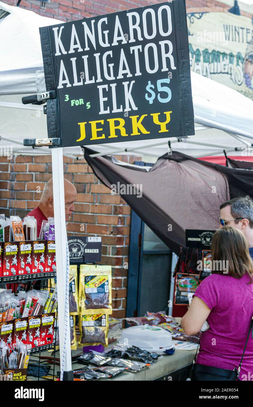 Kangaroo alligator elk hires stock photography and images Alamy