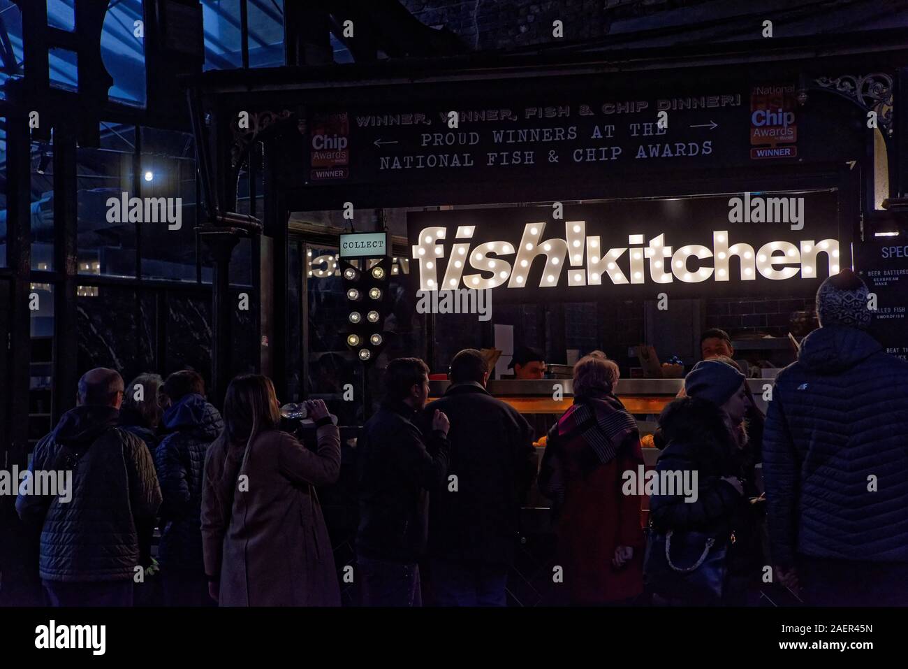 Queing for food, Fish Kitchen, Borough market, London Stock Photo Alamy