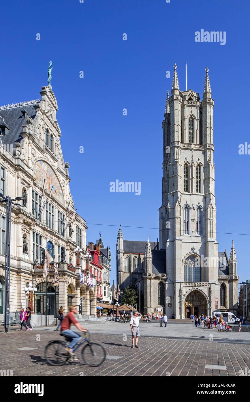 Saint-Bavo's square showing the Royal Dutch Theatre and the St-Bavo's cathedral / Sint-Baafskathedraal in the city Ghent, East Flanders, Belgium Stock Photo