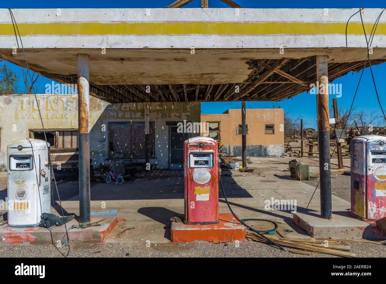 Whiting Brothers gas station, closed in 1968, at Newberry Springs along