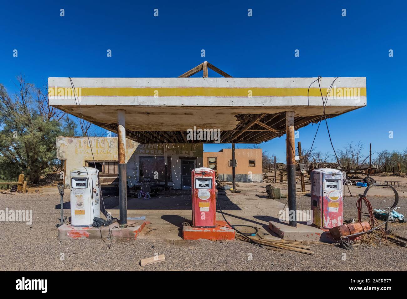 Whiting Brothers gas station, closed in 1968, at Newberry Springs along
