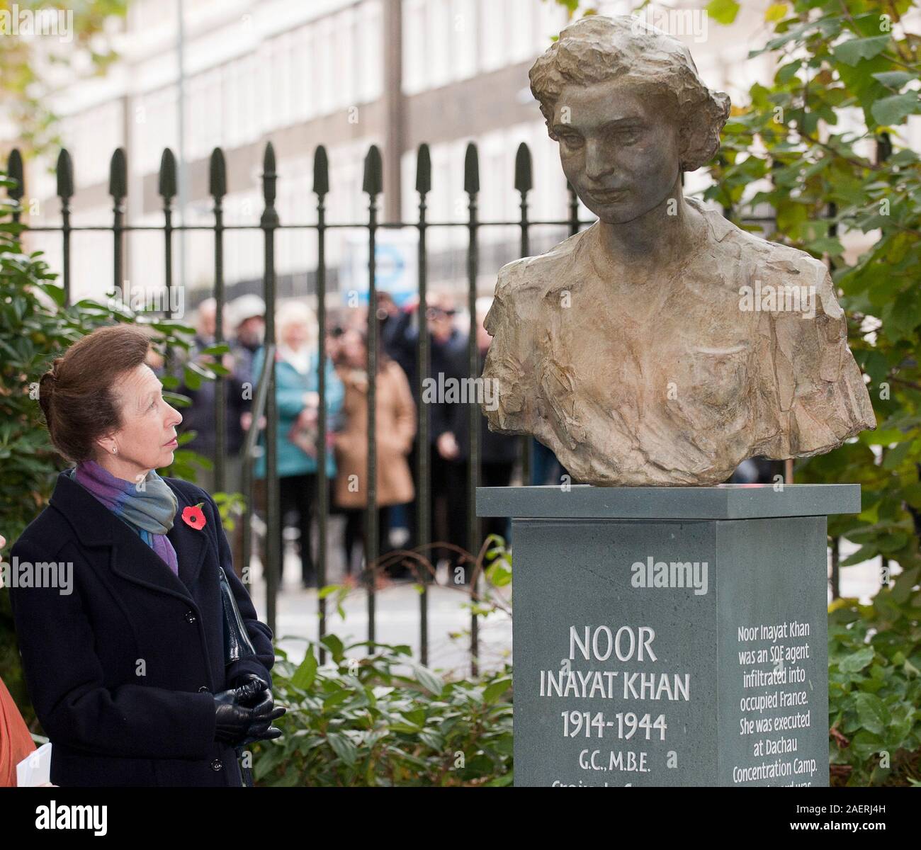 The Princess Royal unveils a statue of World War 2 Special operations heroine Noor Inayat Khan at Gordon Square in London. Stock Photo