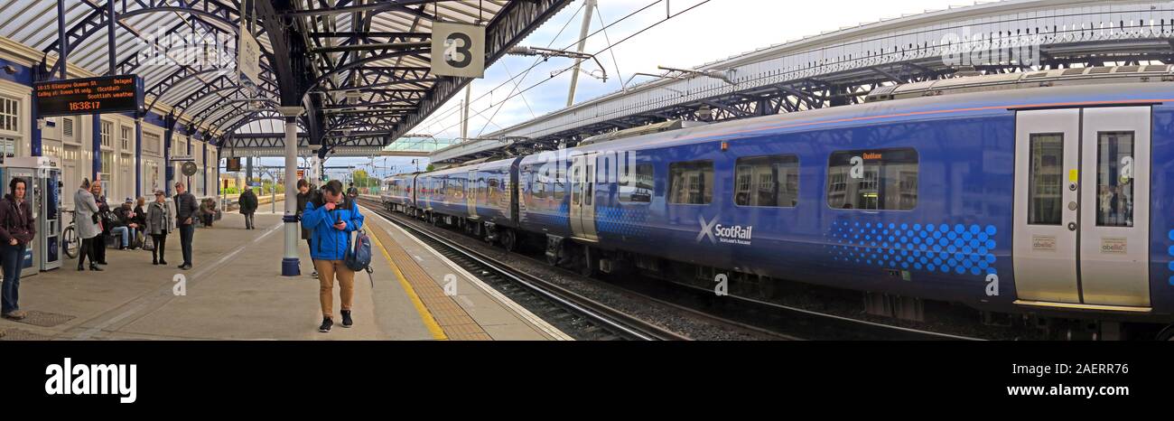 Stirling city railway station,platforms,train,Stirlingshire,Scotland,UK,FK8 panorama Stock Photo