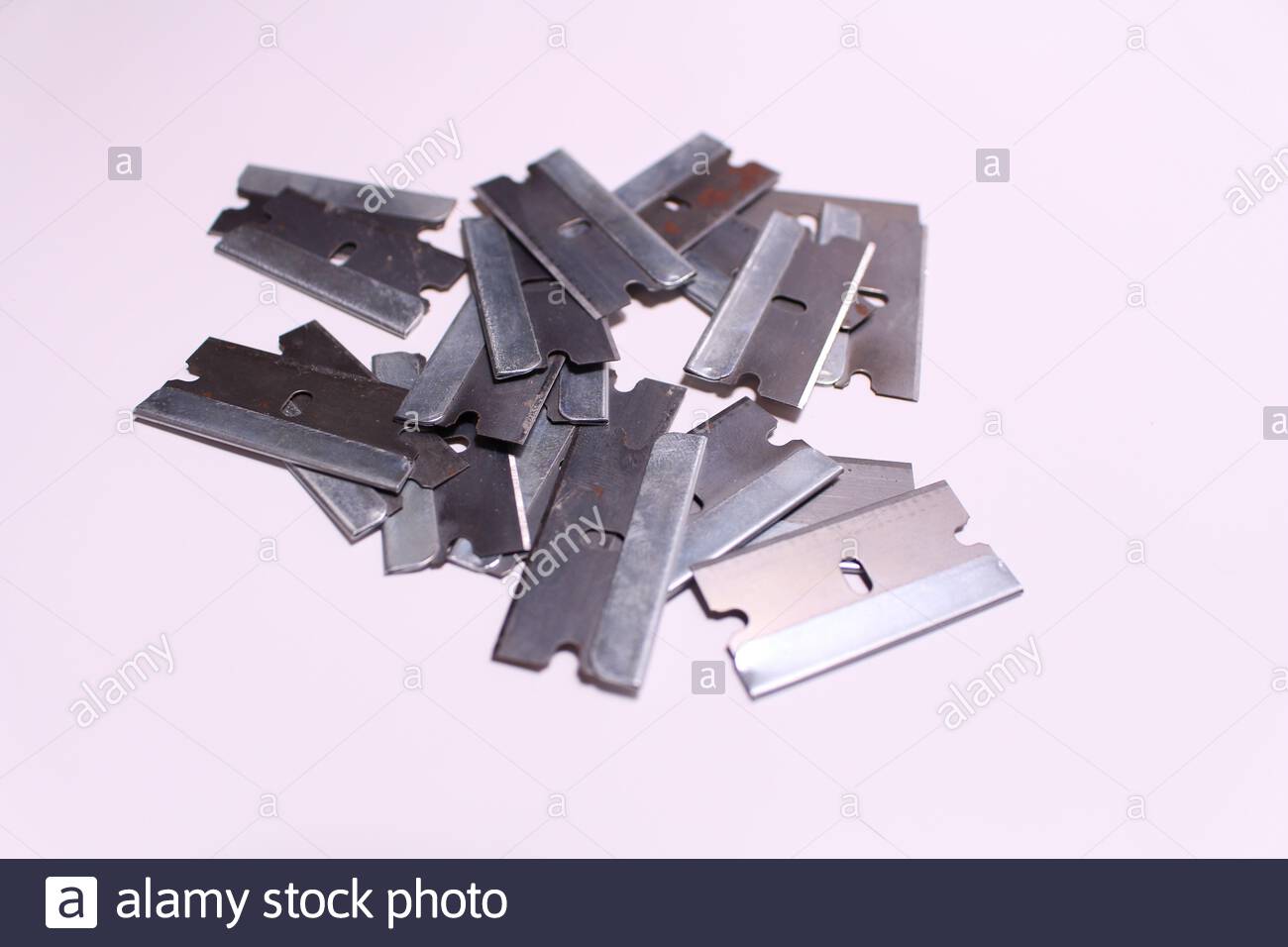 Razor Blades High Resolution Stock Photography and Images Alamy