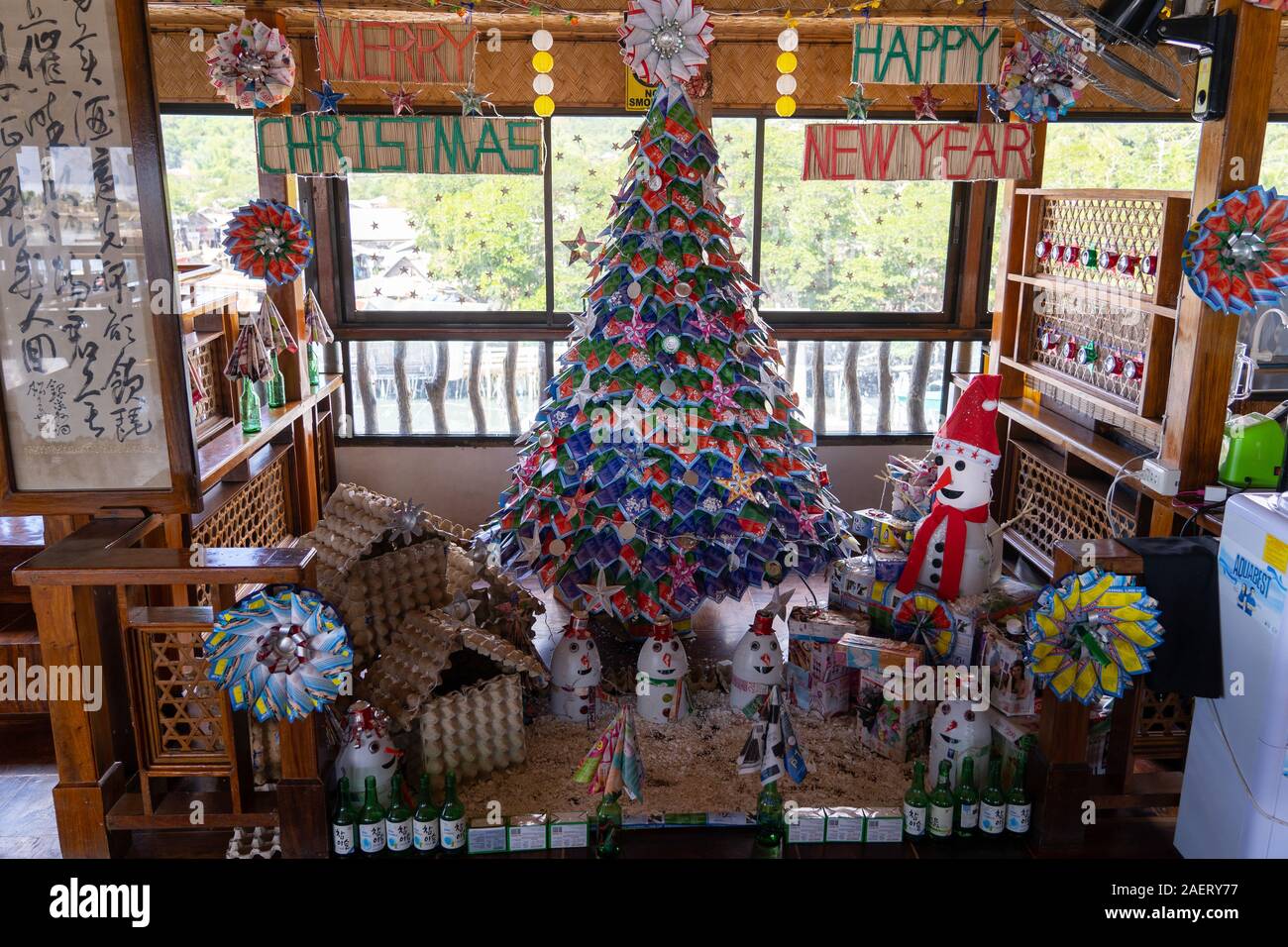 Am improvised Christmas tree made out of recycled materials, December 2019,Coron,Philippines Stock Photo