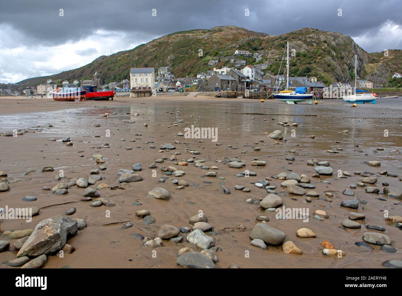 The Welsh holiday town of Barmouth Stock Photo Alamy