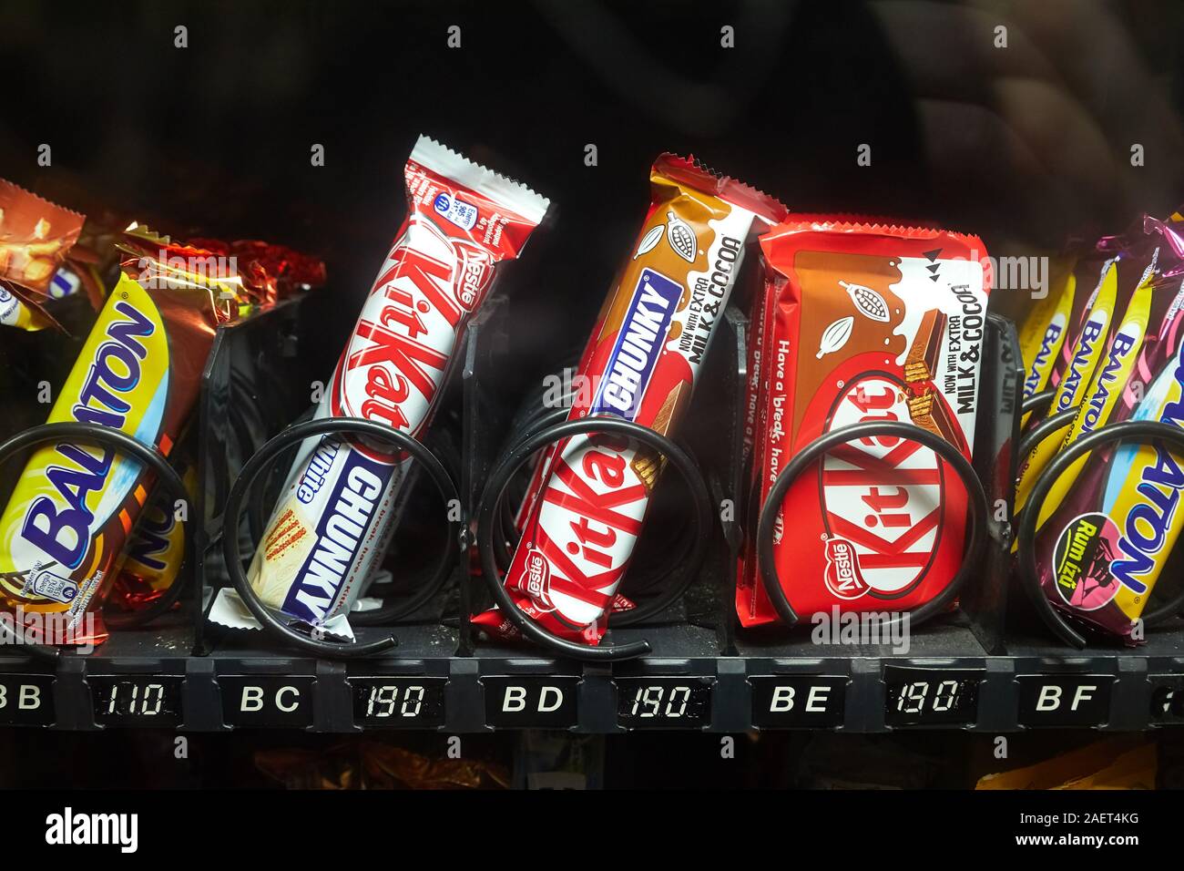 Snacks Vending Machine Stock Photo Alamy
