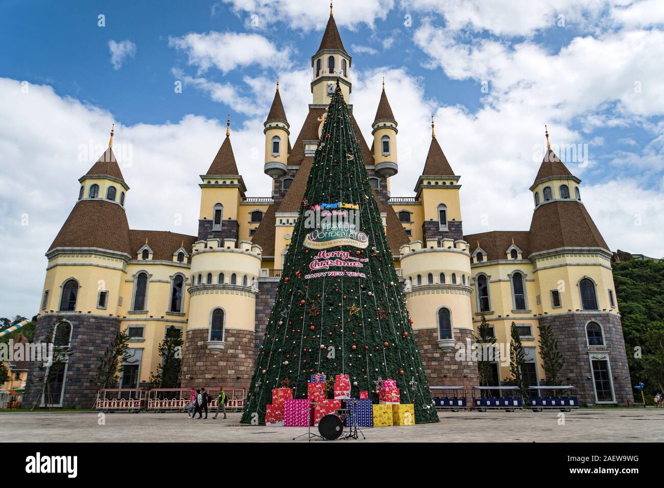 VINPEARL RESORT, NHA TRANG, VIETNAM - 05.01.2019: Christmas tree stands on the square in the amusement Park vinperl in Vietnam. Stock Photo