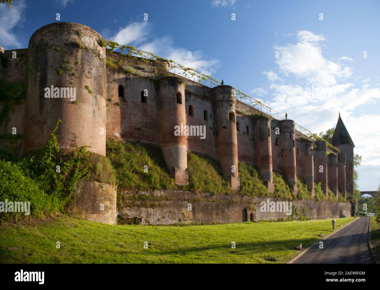 View over Palais de la Berbie from the riverside naer Quai Choiseul Stock Photo