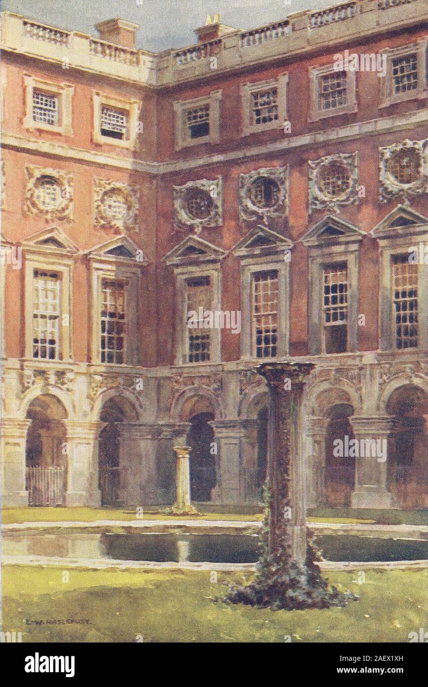 Fountain Court, Hampton Court. London. By Ernest Haslehust 1920 old print Stock Photo