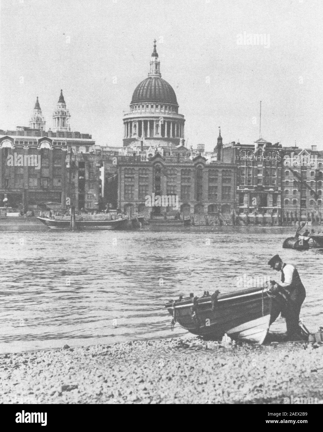 Thames waterman hires stock photography and images Alamy