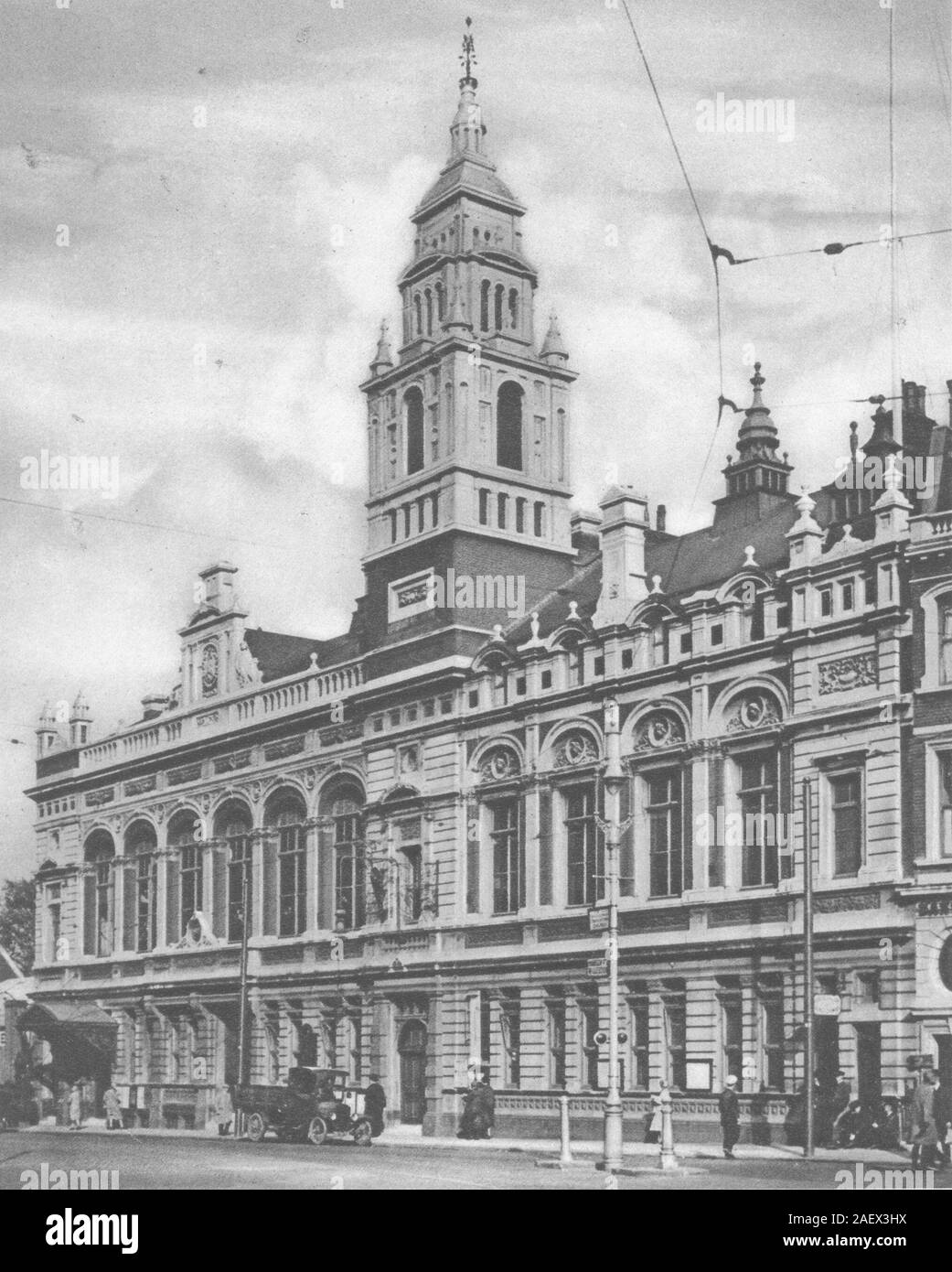 LONDON. Hammersmith town hall from Hammersmith Broadway 1926 old
