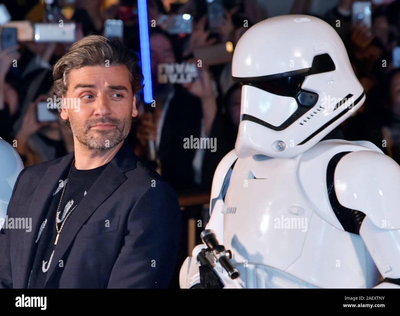Tokyo, Japan. 11th Dec, 2019. Actor Oscar Isaac(L) attends the Japan premiere for the film 'Star Wars: The Rise of Skywalker' in Tokyo, Japan on Wednesday, December 11, 2019. This film will open on December 20th in the world. Prior to this, special screening will be held at Hokkaido, Tokyo, Aichi, Osaka and Fukuoka in Japan on December 19th. Credit: UPI/Alamy Live News Stock Photo
